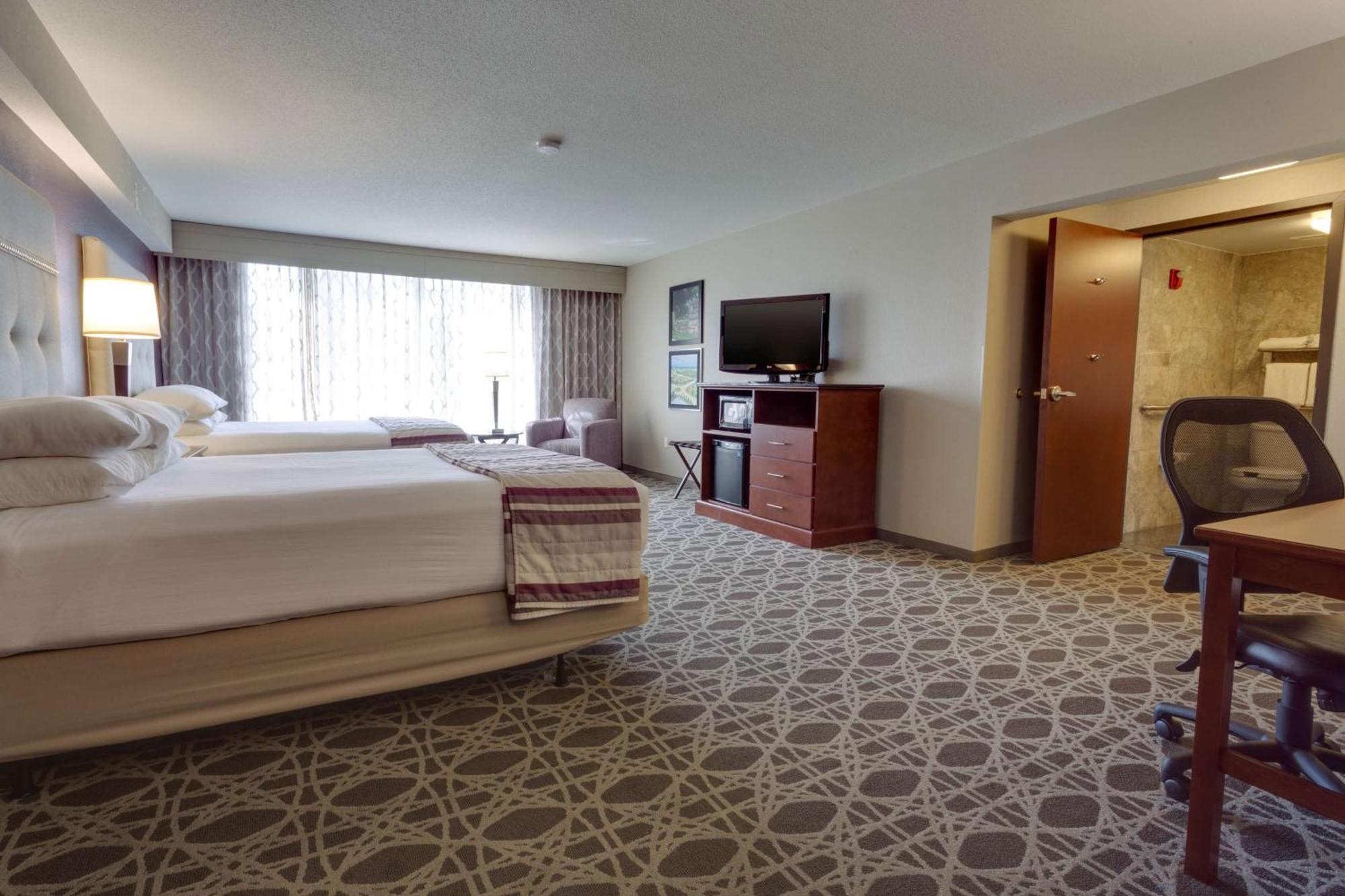 Drury Inn & Suites Overland Park Bagian luar foto