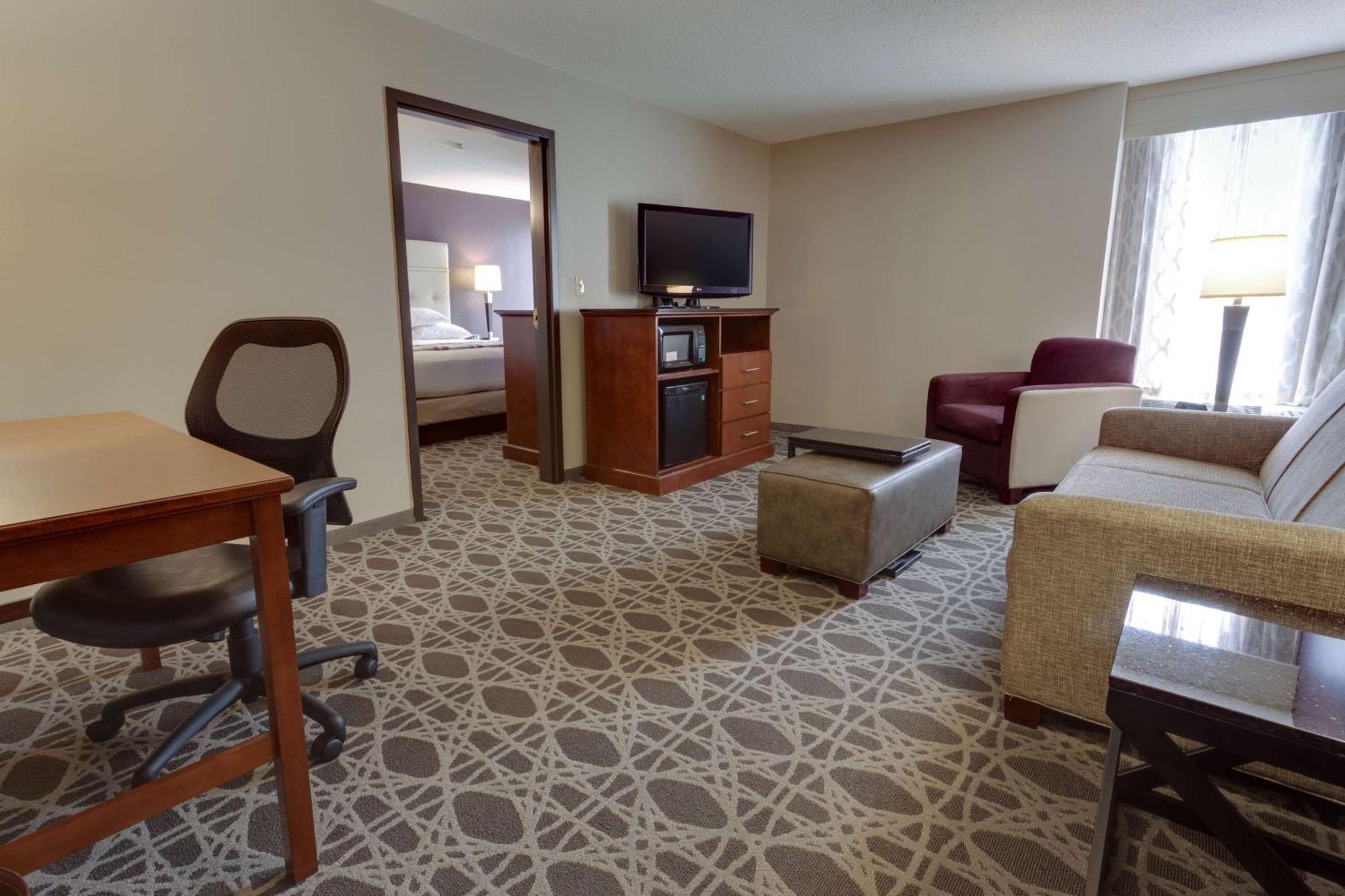 Drury Inn & Suites Overland Park Bagian luar foto