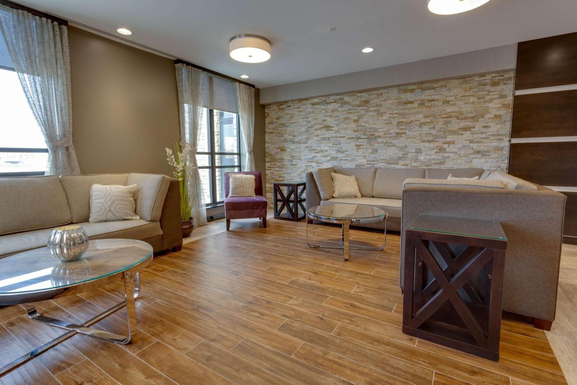 Drury Inn & Suites Overland Park Bagian luar foto