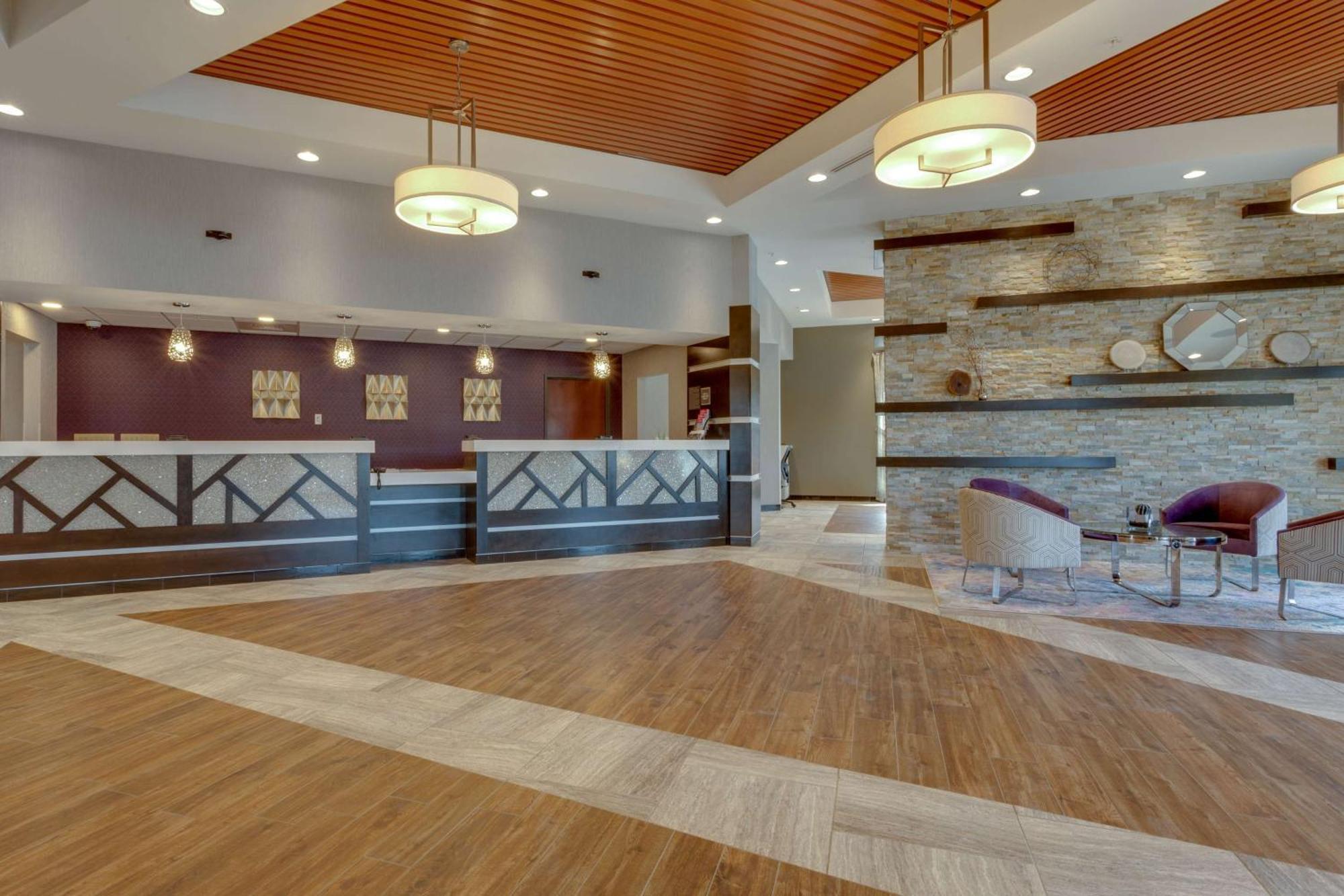 Drury Inn & Suites Overland Park Bagian luar foto