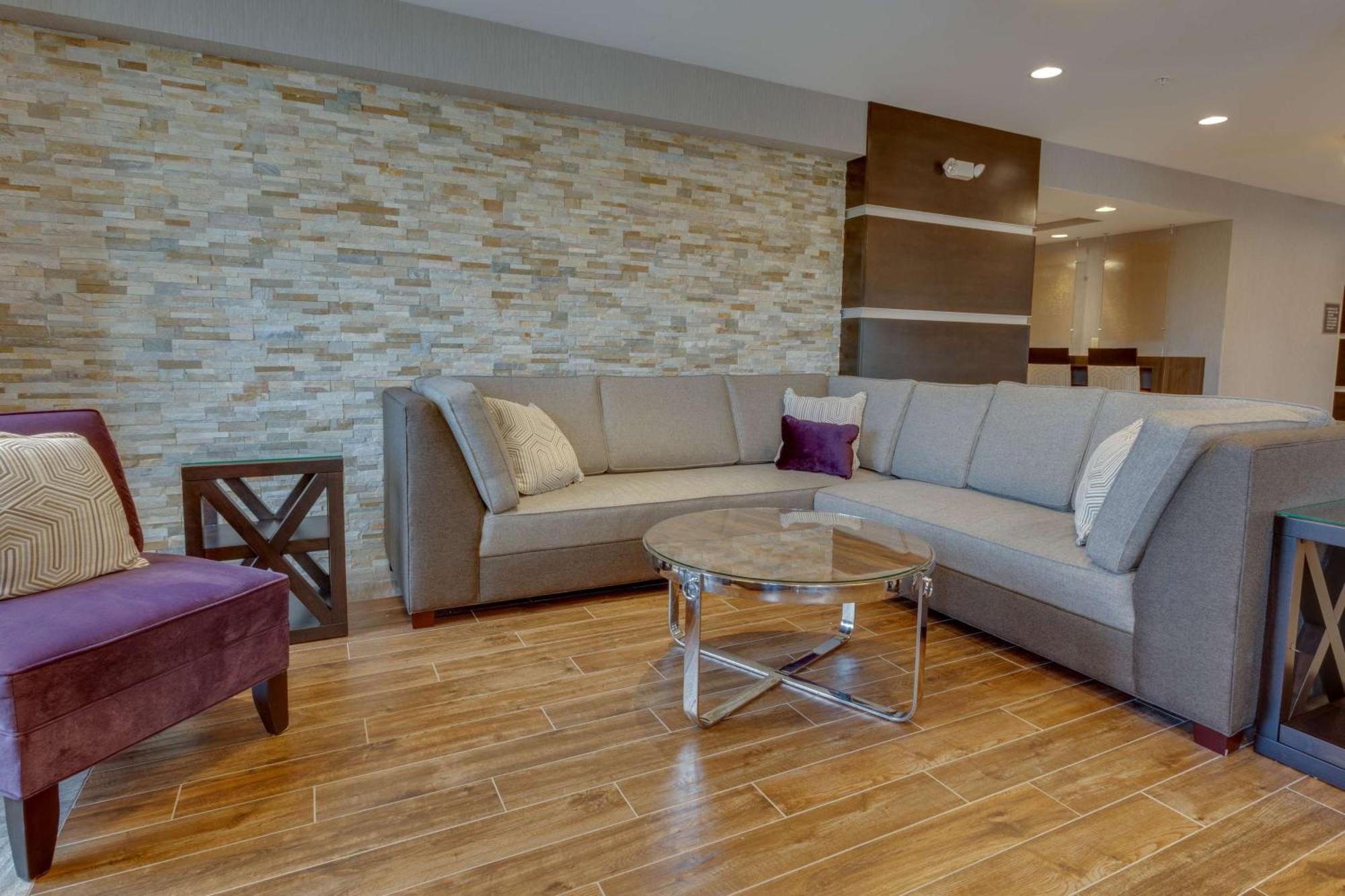 Drury Inn & Suites Overland Park Bagian luar foto