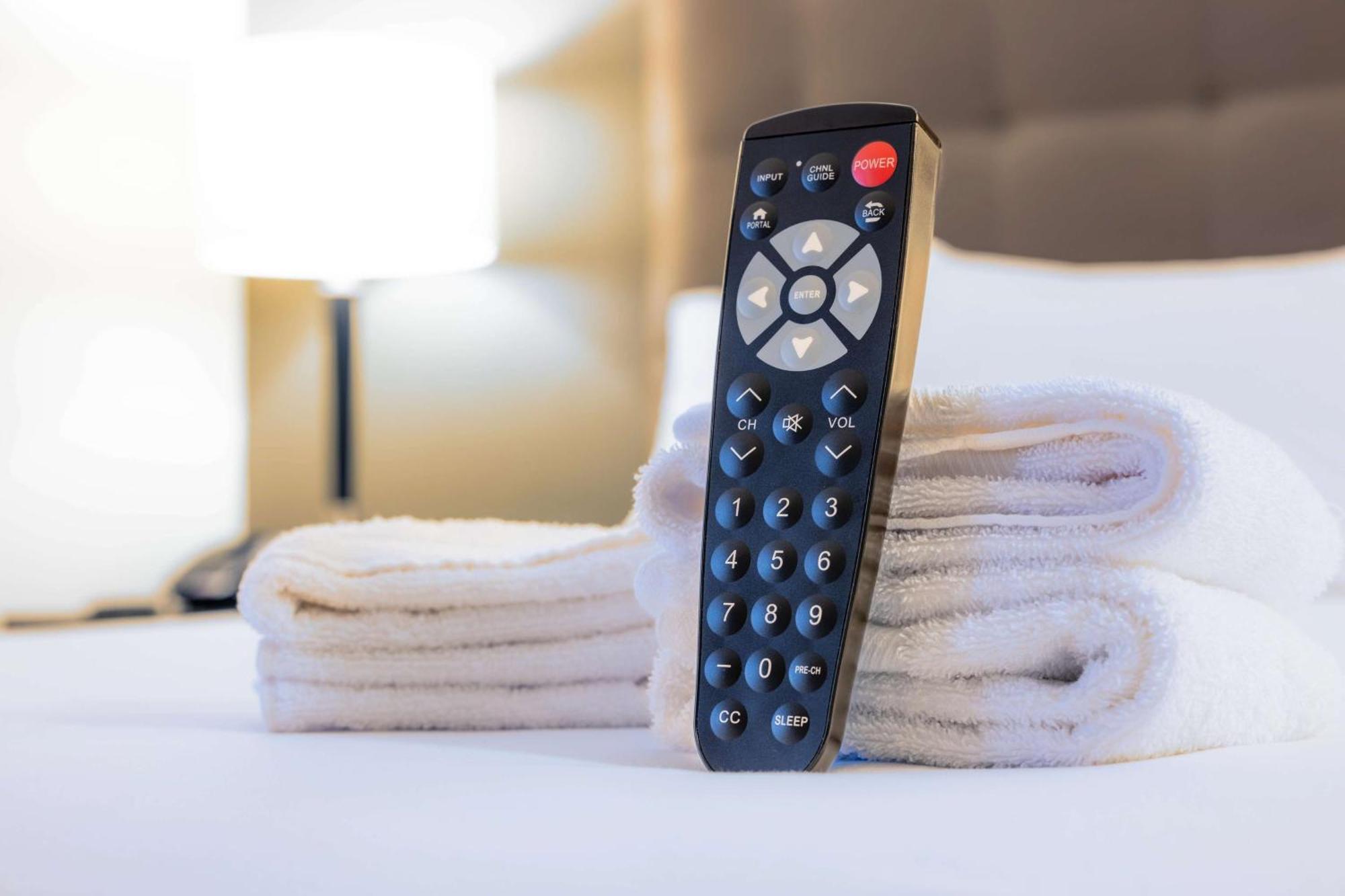 Drury Inn & Suites Overland Park Bagian luar foto