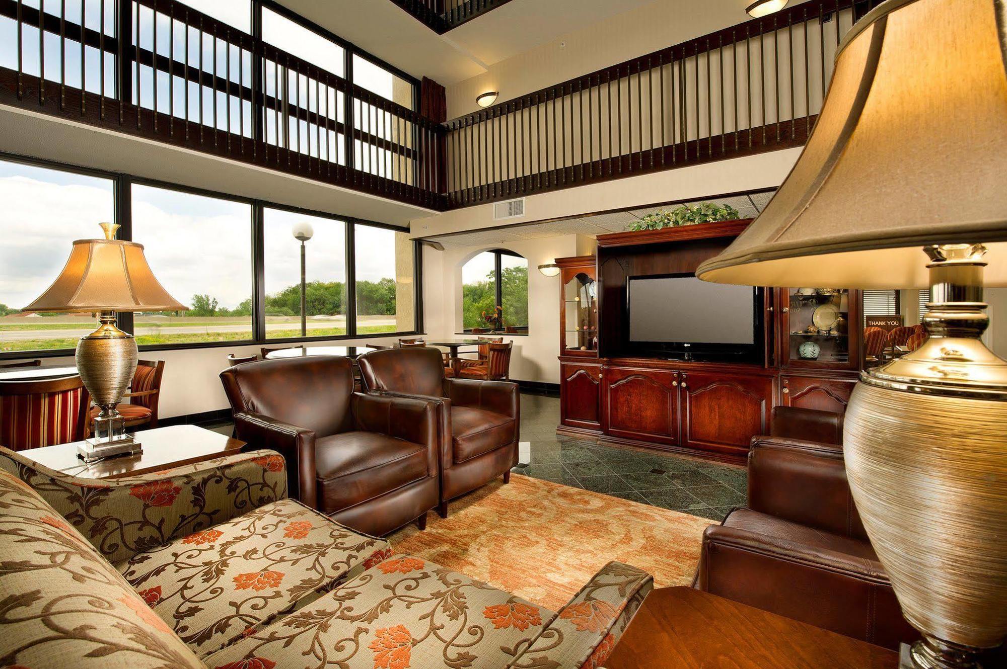 Drury Inn & Suites Overland Park Bagian luar foto