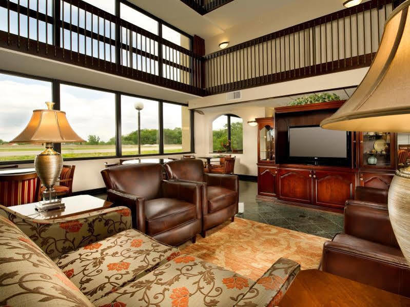 Drury Inn & Suites Overland Park Bagian luar foto